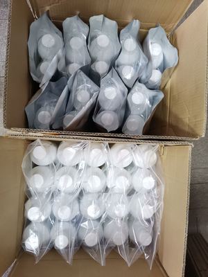 Polvere di ossido di cariofilene con punto di fusione 55-62 °C, punto di ebollizione 301,3°C e densità 0,96 per applicazioni farmaceutiche